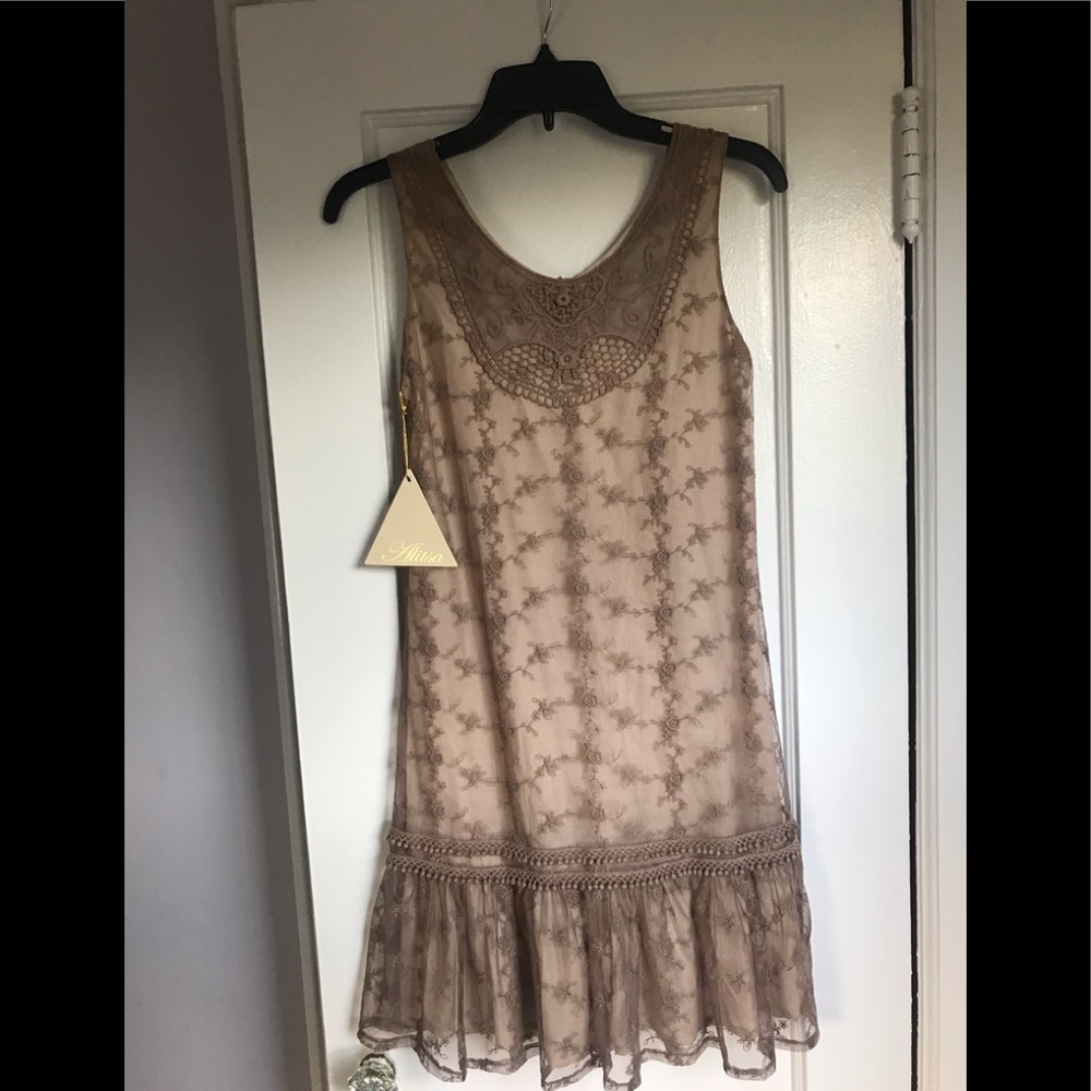 Girls “vintage” Flower Lace Dress size 14